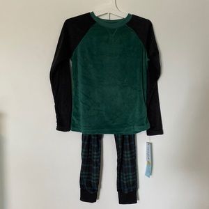 NWT Cat & Jack Boys Pajama 2 Piece Set